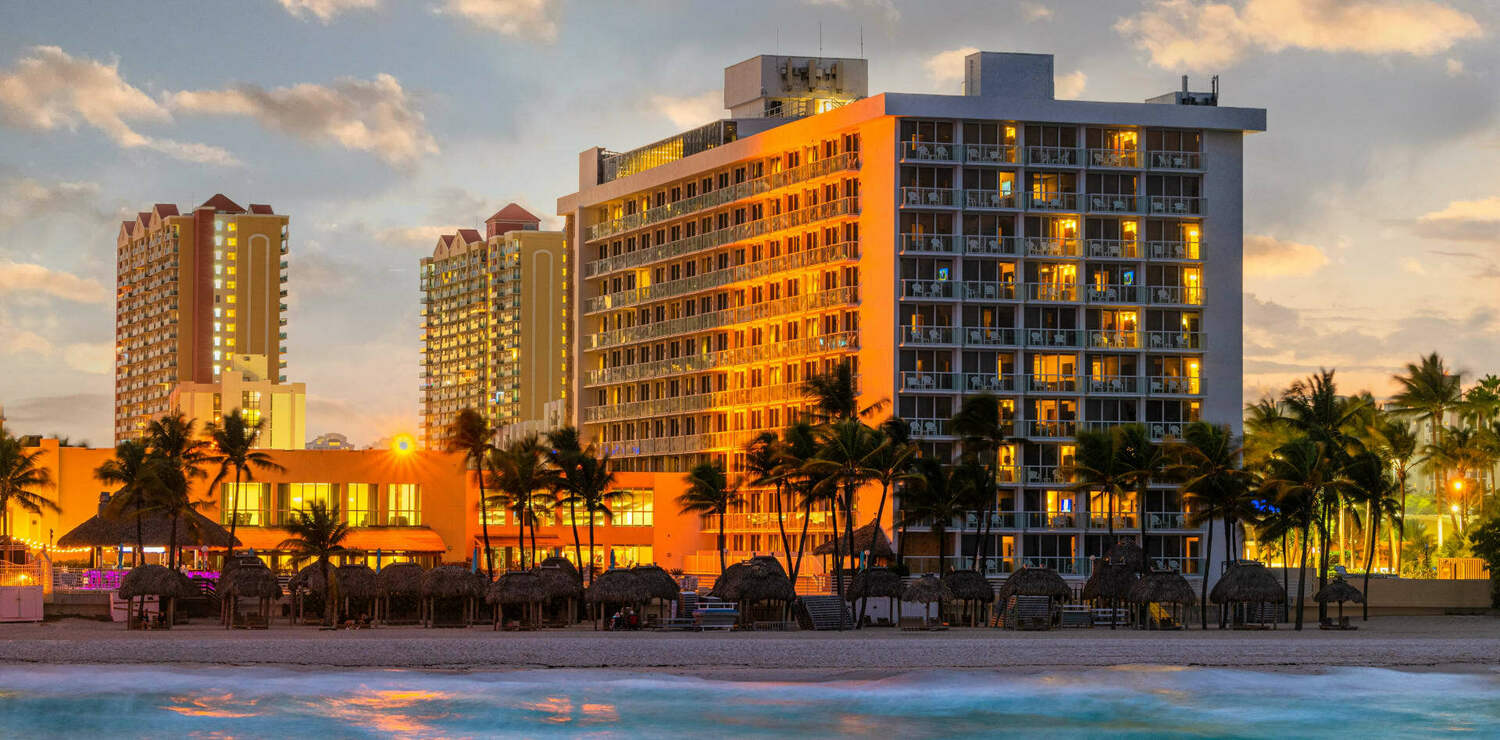 Newport Beachside Resort gallery