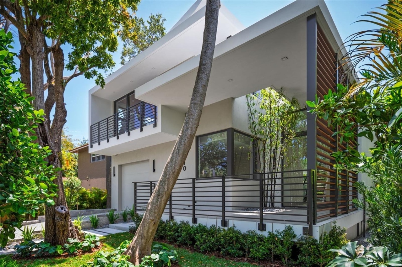 Custom staircase and faux wood aluminum louvers - Morningside Residence, Belle Meade FL