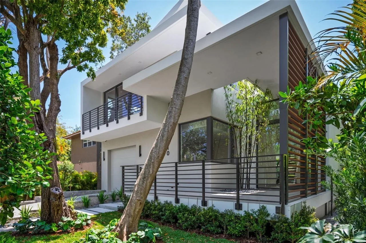 Custom staircase and faux wood aluminum louvers - Morningside Residence gallery