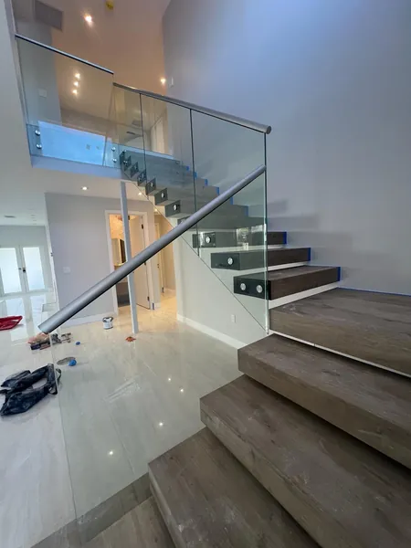 Cantilever stair and glass railings - Doral Residence, Doral FL